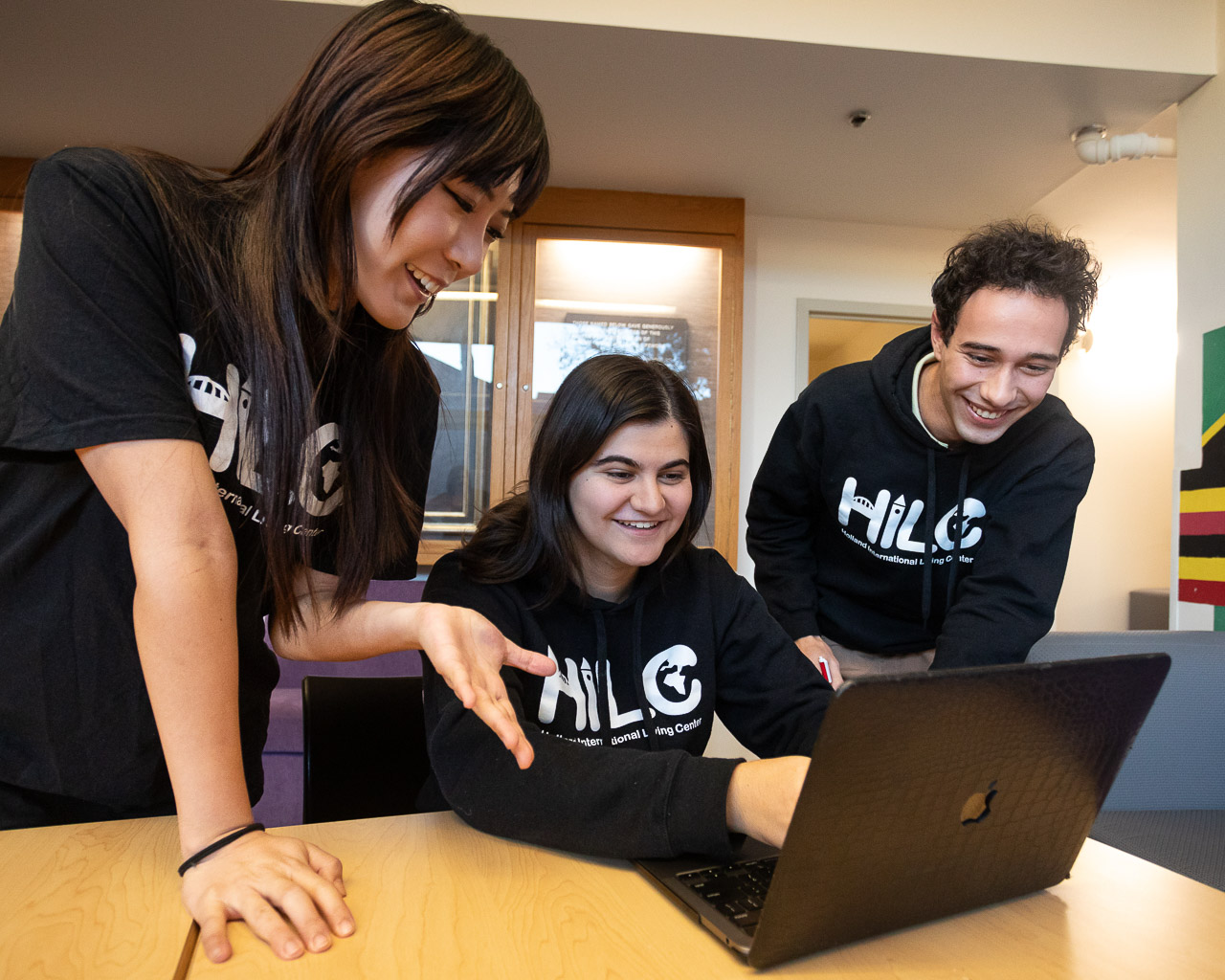 Student residents and RAs connect over programming within HILC Program House