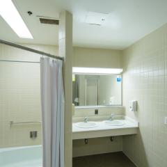 Cascadilla Hall bathrooms